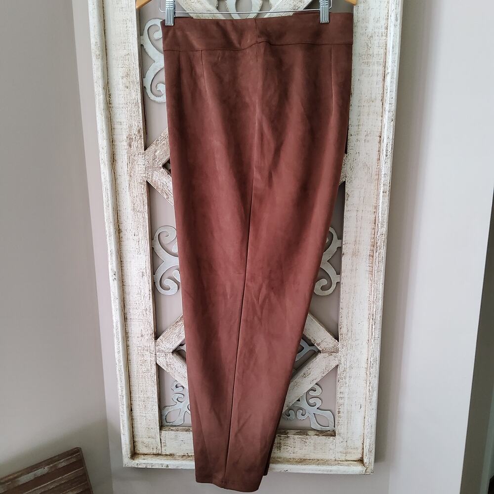 Hearts of Palm Plus Teal the Show Faux Suede Pull-on Elastic Pants n Cocoa Brown